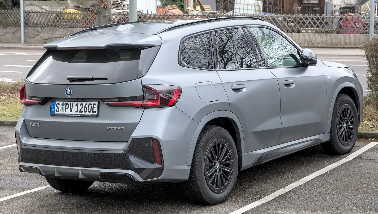 Exterior view of the BMW iX1.