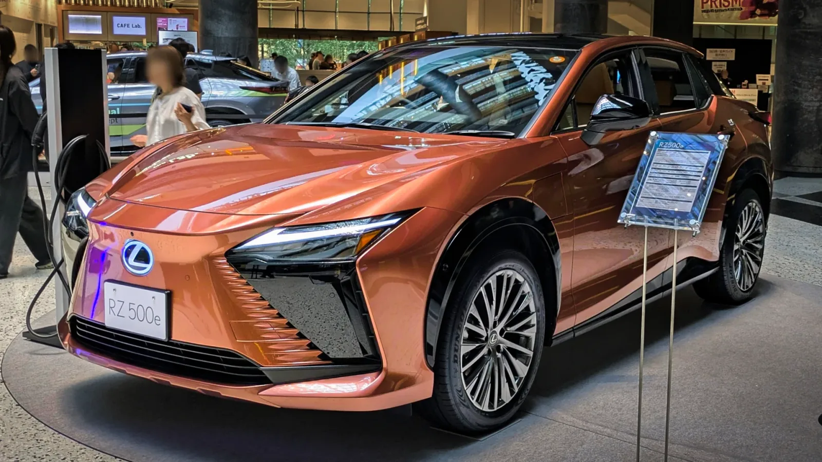 Lexus RZ