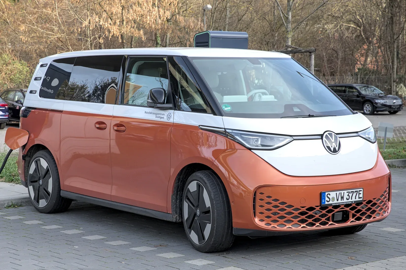 Volkswagen ID. Buzz, exterior three-quarter view.