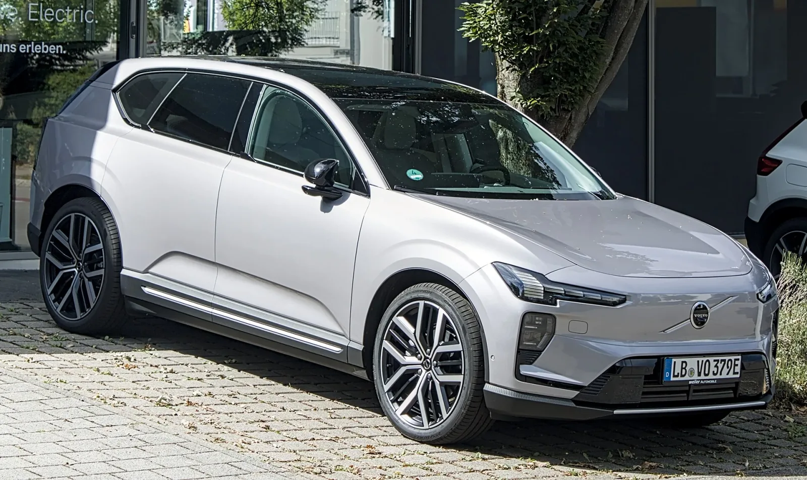 Exterior view of the EX60.