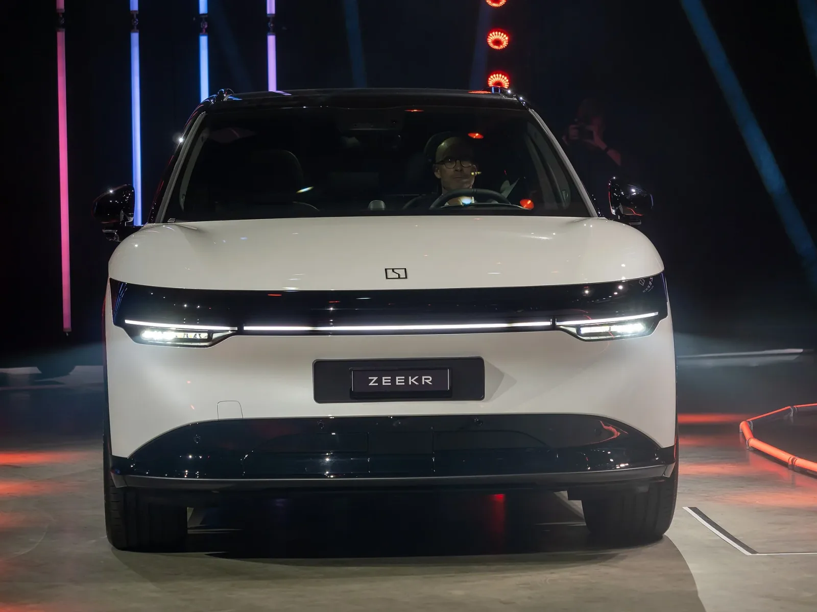 Exterior view of the 7X.